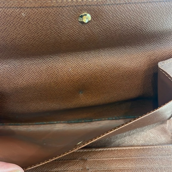 Louis Vuitton Monogram Wallet - Picture 6 of 16